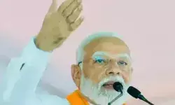 बंगाल में PM मोदी की हुंकार, कहा- रक्षा का वादा करने वाली TMC बनी भक्षक