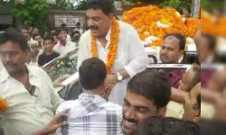 सातवें चरण से ठीक पहले अखिलेश यादव को पूर्वांचल में झटका, इस नेता ने की बगावत