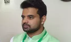 रेप के आरोपी प्रज्वल जीते तो सांसद के तौर पर ले पाएंगे शपथ? आइए जानते हैं