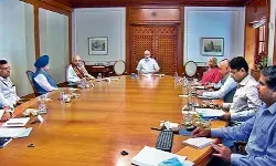 प्रधानमंत्री मोदी का ध्यान के बाद सीधे काम पर फोकस, अधिकारीयों संग कर रहे हैं बैठक