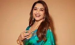 बॉलीवुड डीवाज़ की खूबसूरती का ये है राज, रेखा से लेकर  माधुरी दीक्षित अभिनेत्रियों का नाम है शामिल