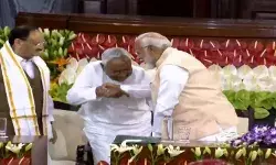 संसदीय दल का नेता चुनने के दौरान हुए नितीश के संबोधन की चर्चा खूब, जानिए किसने क्या कहा