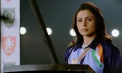 जब क्रिकेट मैदान में उतरी थीं ये अभिनेत्रियां, कई बड़ी फिल्मों को किया पीछे