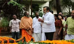 सुरेश गोपी ने इंदिरा गाँधी को कहा मदर इंडिया, करुनाकरण की समाधी के किये दर्शन