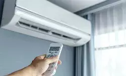 बिना पैसे खर्च किए बढ़ाएं घर के एसी की कूलिंग, बड़े काम के हैं ये घरेलू टिप्स