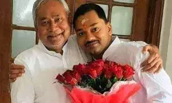 एक्टिव पॉलीटिक्स में प्रवेश करेंगे सीएम नीतीश के बेटे निशांत कुमार? अटकलें तेज