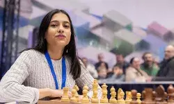 भारत की नई शतरंज स्टार दिव्या देशमुख, दुनिया को मात देने के लिए है तैयार