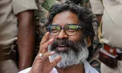 भूमि घोटाले के आरोप में गिरफ्तार झारखण्ड के पूर्व मुख्यमंत्री हेमंत सोरेन को जमानत