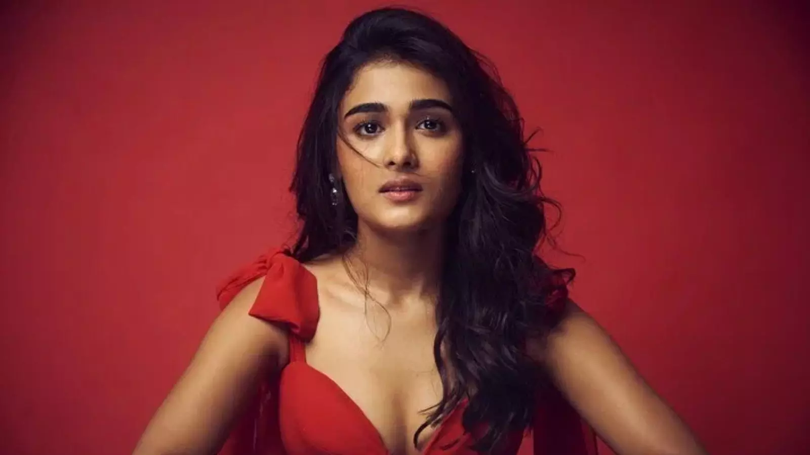 महाराज की किशोरी रणवीर सिंह के साथ कर चुकी हैं रोमांस, कौन हैं Shalini Pandey?