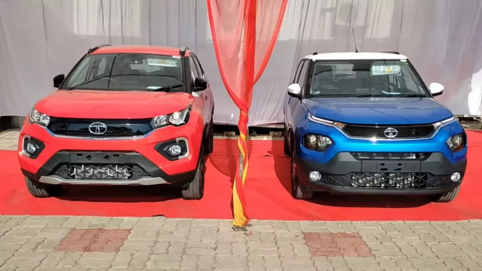 बिक्री मामले में टाटा की नेक्सन-पंच ने पाया टॉप स्थान, इतनी यूनिट्स की हुई सेल