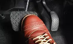 कार चलाते समय जब अचानक हो जाएं ब्रेक फेल! करें ये काम