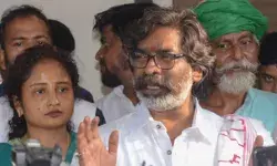 चुनाव से ऐन पहले हेमंत को फिर झारखंड की कमान, JMM ने जुआ क्यों खेला