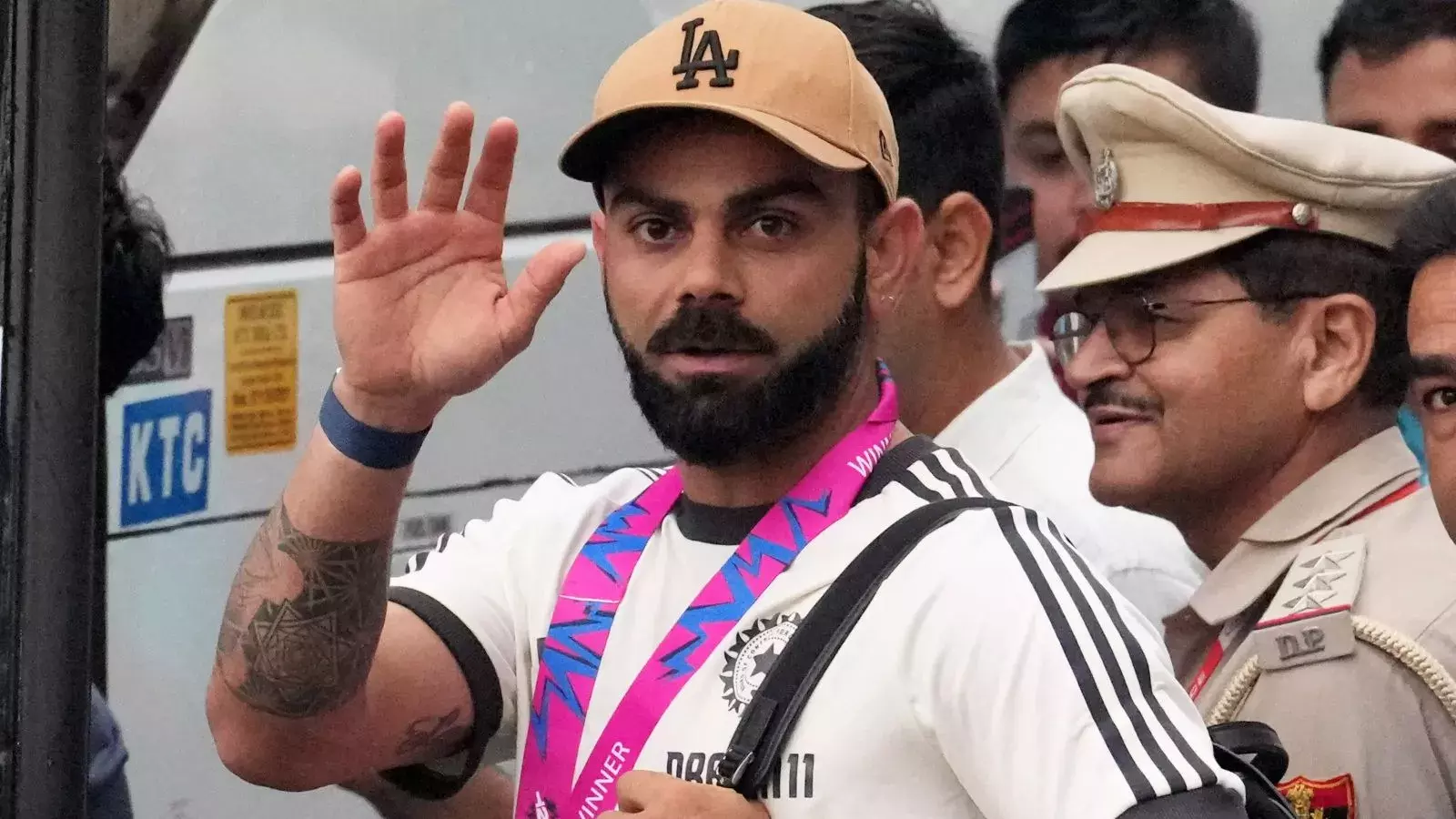 15 साल के करियर में रोहित को इतना भावुक कभी नहीं देखा, विराट वाणी