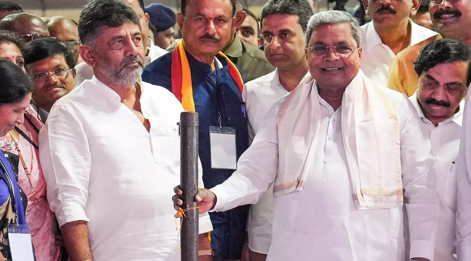 कर्णाटक कांग्रेस में उथल-पुथल के बीच, सिद्धारमैया के शक्ति प्रदर्शन के लिए हुबली तैयार