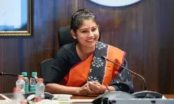 Success Story: UPSC परीक्षा के दूसरे प्रयास में चौथी रैंक हासिल कर बनी IAS, पहले प्रयास में हो गई थी फेल