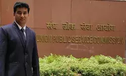 Success story: कपड़े बेचकर अपने बेटे को बनाया IAS, तीसरे प्रयास में क्लियर की UPSC परीक्षा
