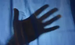 मध्य प्रदेश के इंदौर के एक आश्रम में क्यों हो रही है बच्चों की मौत?