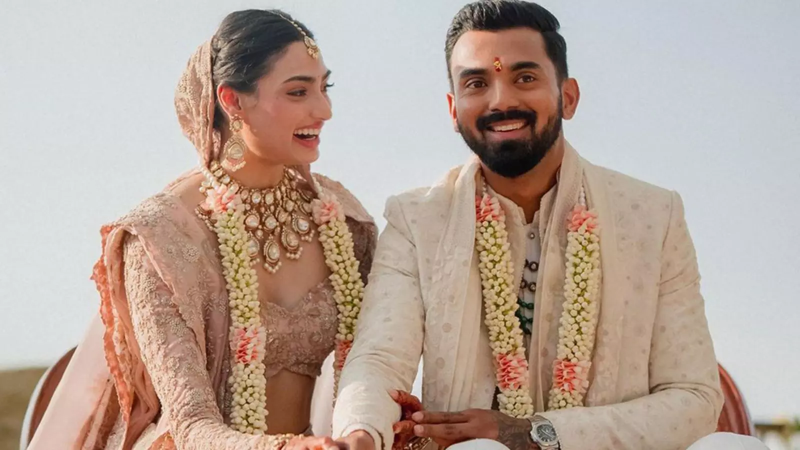 KL Rahul – Athiya Shetty ने मुंबई के पाली हिल में खरीदा शानदार अपार्टमेंट, जानें कितने करोड़ रुपये किए खर्च