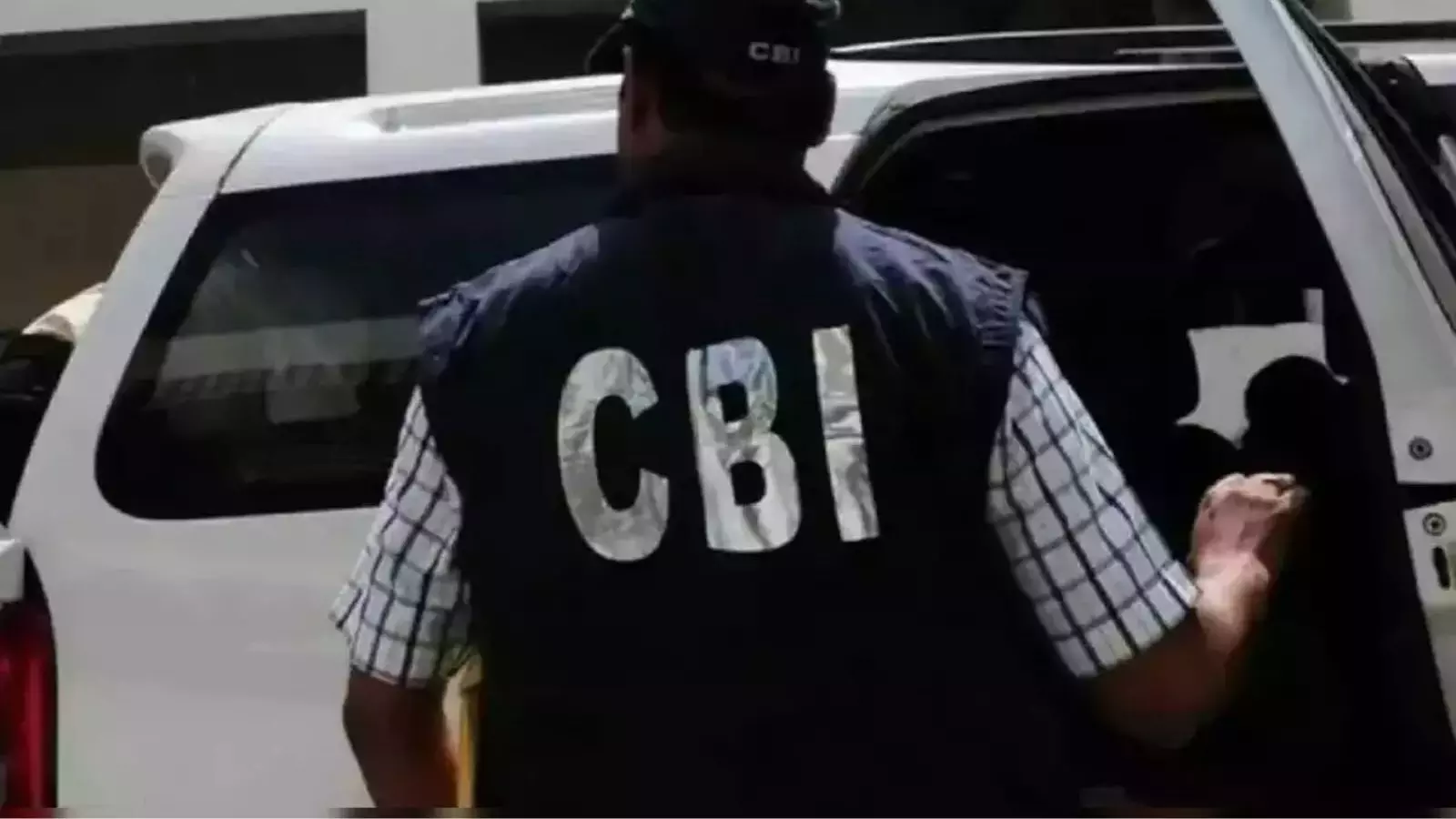 Kolkata Rape-Murder: CBI ने की संदीप घोष से पूछताछ, लेकिन पूर्व डिप्टी संजय वशिष्ठ से पूछताछ की क्यों पड़ी जरूरत?