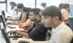 आर्थिक सर्वे की रिपोर्ट में ये खास बात, रोजगार का भार अब इनके कंधों पर