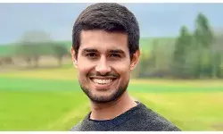 यूटूबर ध्रुव राठी की बढ़ी मुश्किलें दिल्ली की अदालत ने जारी किया समन