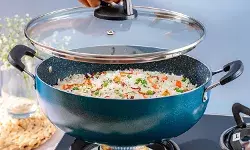 नॉन स्टिक पैन से क्यों बनानी चाहिए दूरी, रिपोर्ट में टेफ्लान फ्लू का खतरा