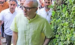 अमेरिका ने अपने नागरिकों को कश्मीर जाने से किया मना, ओमर अब्दुल्ला ने भारत सरकार को घेरा