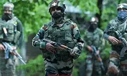 Success Story: जन्म से पहले ही पिता को खोने का था अफसोस, अधिकारी बनकर पूरा किया उनका सपना