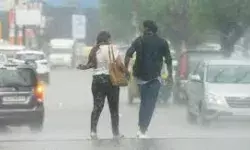 फिर पानी-पानी हुई दिल्ली, बारिश से कई इलाके जलमग्न; ट्रैफिक जाम से लोगों को हुई दिक्कत
