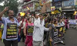 कोलकाता लेडी डॉक्टर बलात्कार-हत्या मामला: सीबीआई ने हाथ में ली जाँच, टीम कोलकाता पहुंची