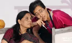 दिल्ली के मुख्यमंत्री आवास पर नहीं हुआ ध्वजारोहण, सुनीता केजरीवाल ने किया पोस्ट