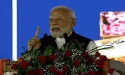 कोलकाता, बदलापुर में आक्रोश के बीच पीएम मोदी ने कहा, महिलाओं के खिलाफ अपराध अक्षम्य पाप