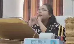 Success Story: इज्या तिवारी को पिता की मौत ने दिया था तोड़, फिर अपनी मेहनत से बनी अधिकारी