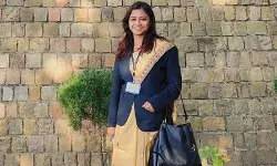 Success Story: रोज सिर्फ 5-6 घंटे की पढ़ाई करके 57वीं रैंक पाकर ऐसे बनीं आईएएस अधिकारी