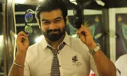 स्टैंडअप कॉमेडियन के रूप में शुरुआत करने वाले इस एक्टर ने आलिया भट्ट, वरुण धवन, सिद्धार्थ मल्होत्रा के साथ फिल्मों में किया है काम