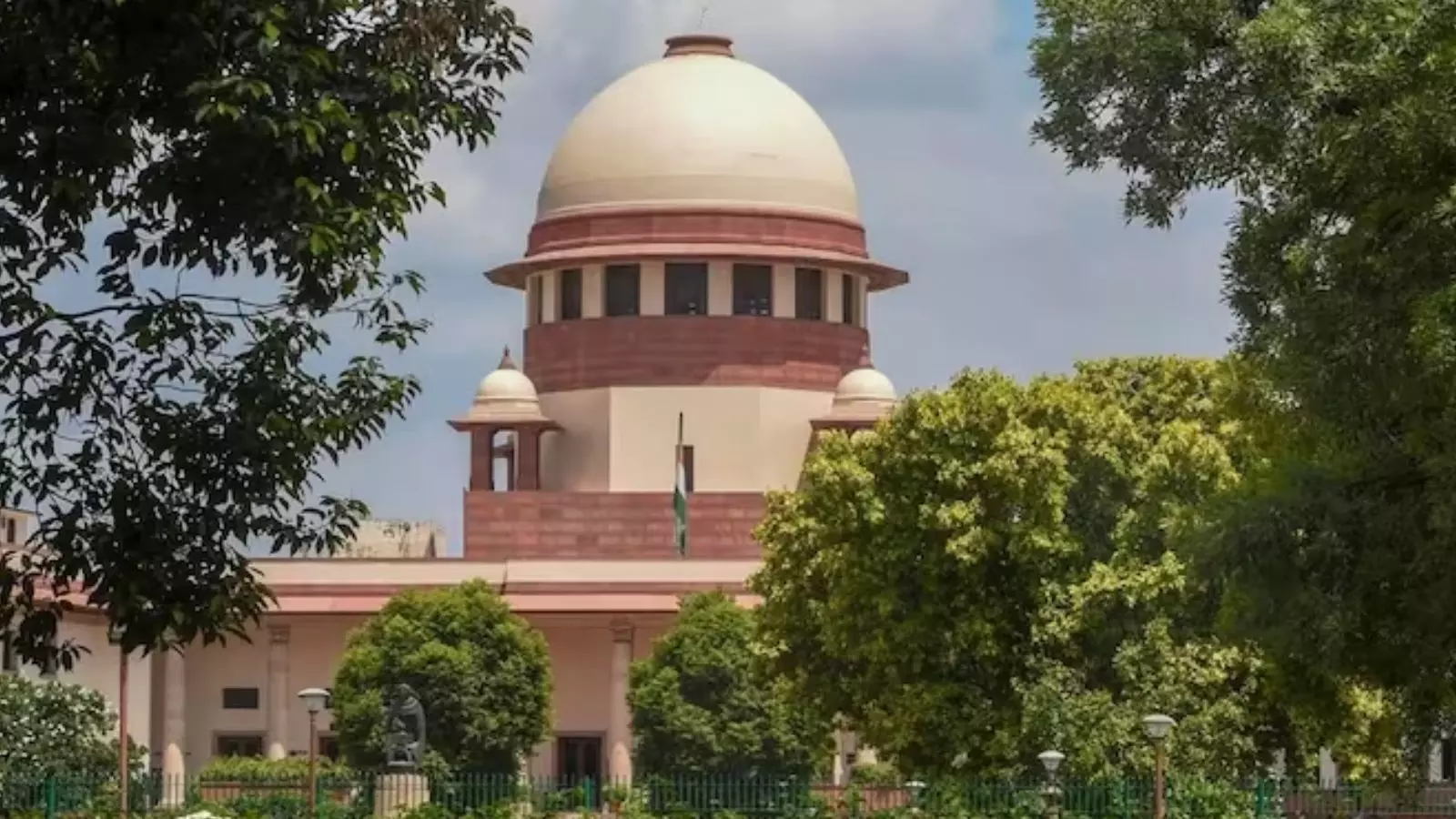 महिला डॉक्टरों को नाइट शिफ्ट के लिए नहीं रोक सकते, SC को क्यों कहनी पडी़ ये बात