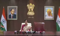 मेरे मन की वही व्यथा है जो भरत जी की थी,इस तस्वीर को देखिए,त्रेतायुग रिटर्न !