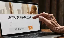 65 की उम्र में नौकरी की तलाश, यह सिर्फ एक बुजुर्ग महिला-पुरुष की कहानी नहीं