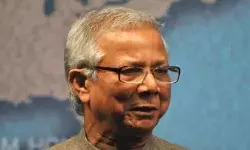बांग्लादेश: चरमराती व्यवस्था के बीच मोहम्मद युनुस के हाथ से फिसलता समय