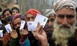 जम्मू-कश्मीर में थर्ड फेज में 66 फीसद वोटिंग, किस तरफ कर रहे इशारा