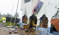 बंगाल में 10 साल की लापता बच्ची का शव मिला, गुस्साई भीड़ ने पुलिस चौकी फूंकी