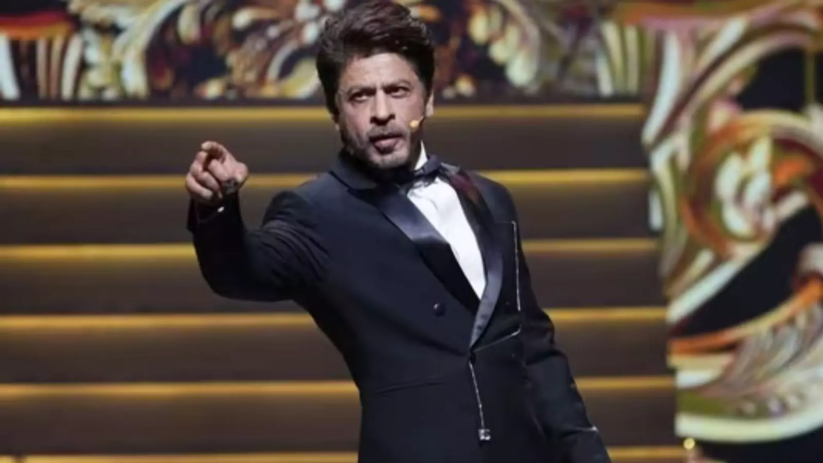 Shahrukh khan  को इस कल्ट फिल्म के लिए मिले थे सिर्फ 25000 रुपये फीस, क्या है पूरा सच