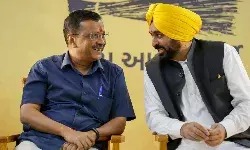 चेहरे पर यह मुस्कान?  क्या केजरीवाल-मान के रिश्ते में आ रही कड़वाहट