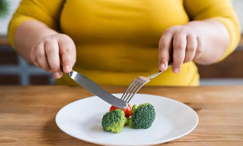 Eating habits: फास्ट या स्लो कैसे करें भोजन? जानें कैसे हेल्थ पर पड़ता है असर