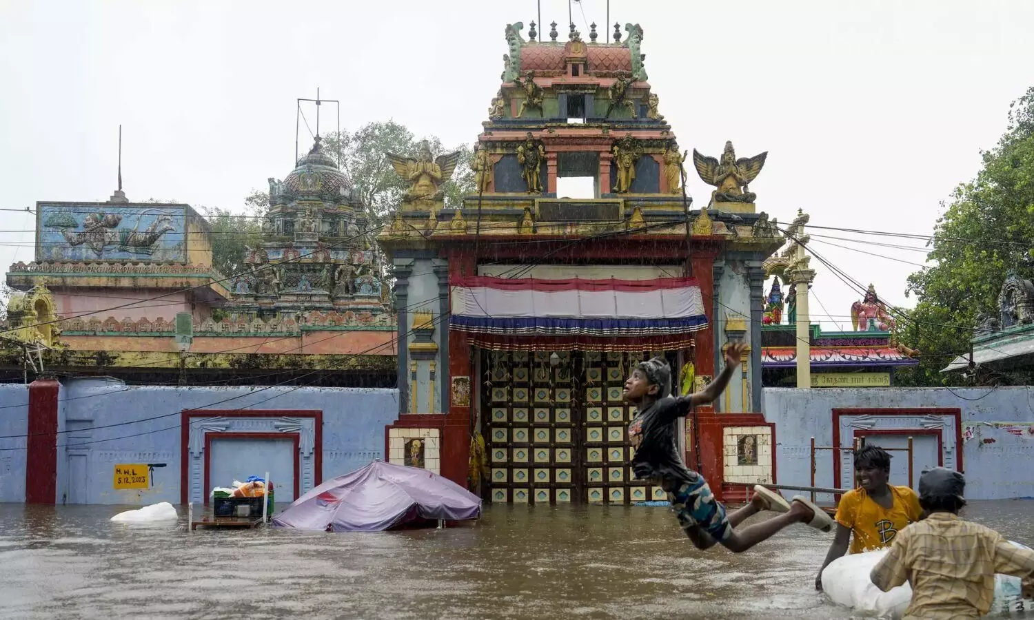 चेन्नई पर आफत की बारिश, 16-17 अक्टूबर के लिए चेतावनी जारी