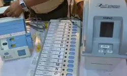 चुनाव आते ही भारत में EVM पर शोर, जानें- अमेरिका से कैसे है अलग