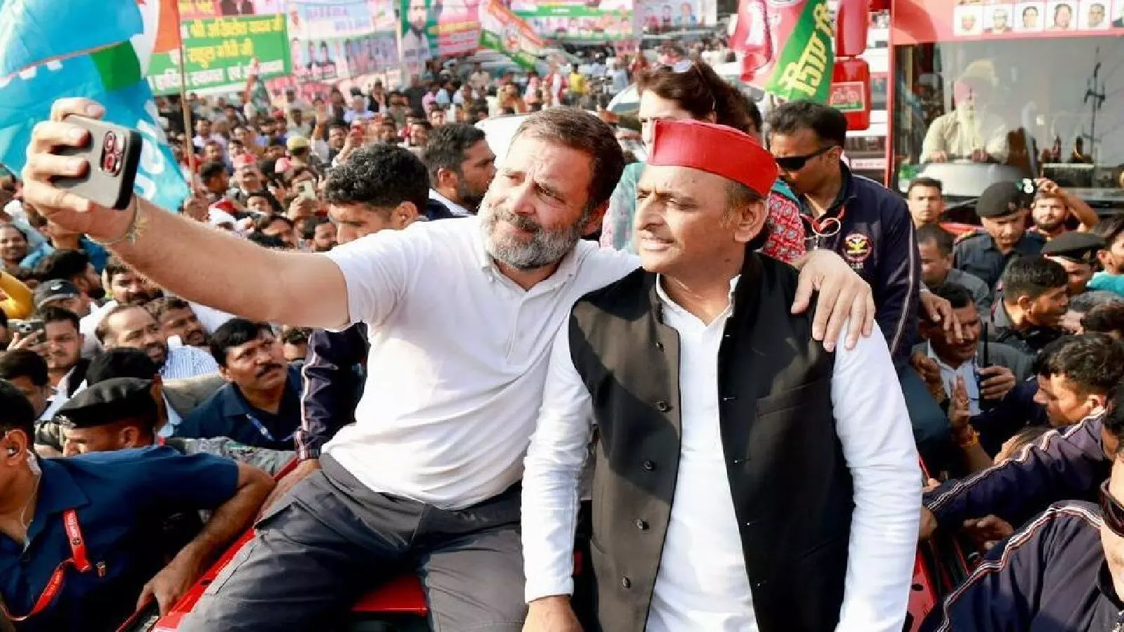 यूपी उपचुनाव: दिखावे के नाम पर सपा ने कांग्रेस को दिया धोखा !