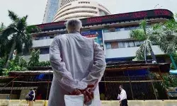 शेयर बाजार को आठ लाख करोड़ की चपत ! आज की गिरावट के पीछे क्या है वजह