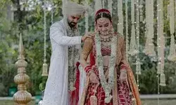 ‘नागिन’ फेम सुरभि ज्योति ने सुमित सूरी संग जिम कॉर्बेट में  लिए 7 फेरे, शादी की तस्वीरें हुई वायरल