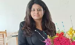 बर्खास्त आईएएस अधिकारी पूजा खेडकर के पिता ने चुनाव हलफनामे में नहीं दिया पत्नी का विवरण